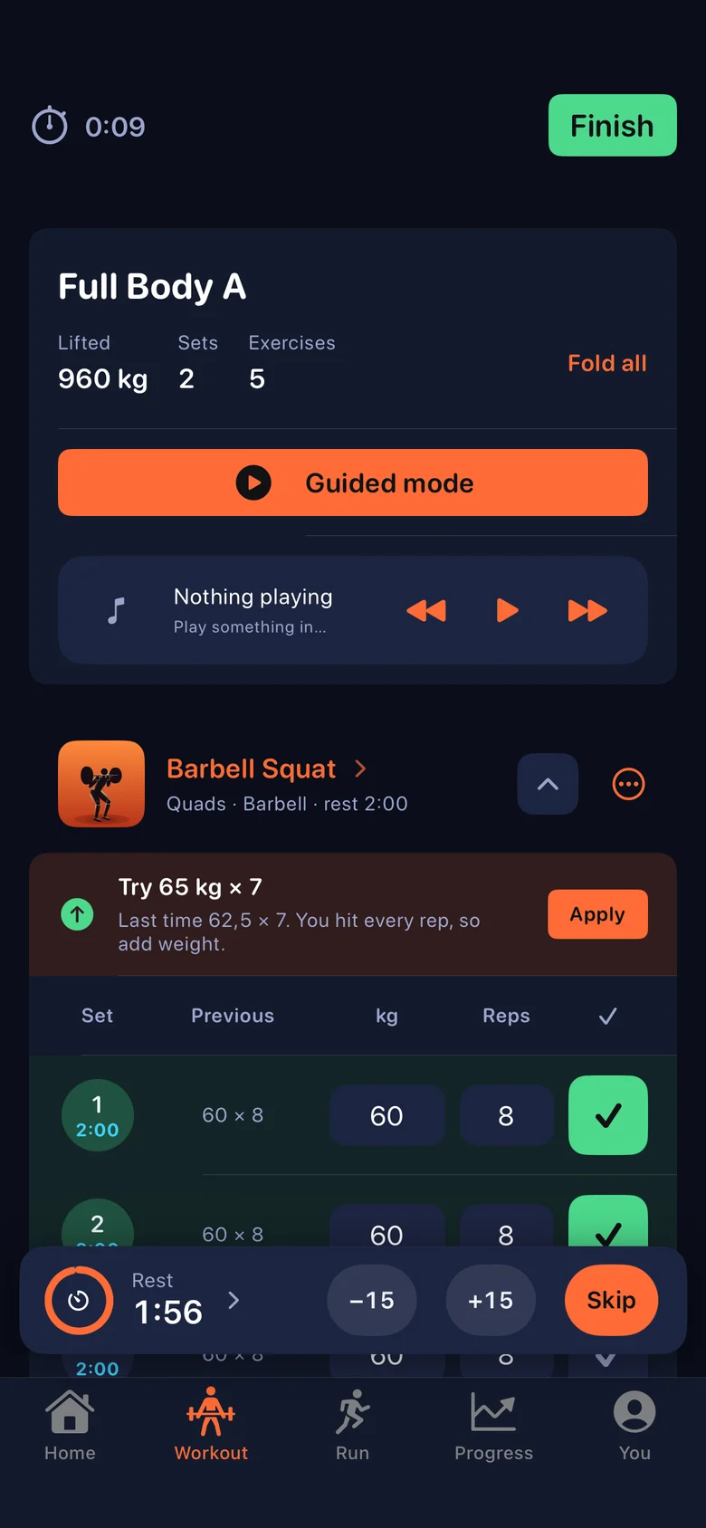 The workout screen: each set with last time next to it and the rest timer below